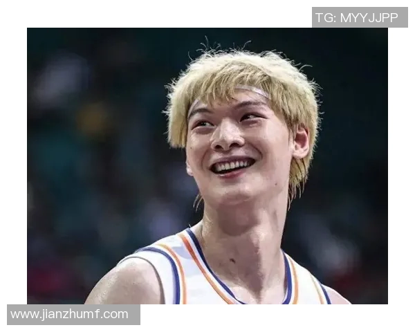 王哲林在对阵北京的比赛中展现出色表现引发球迷热议